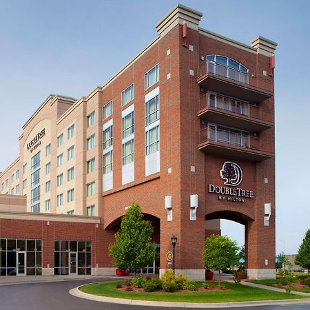 Doubletree By Hilton Bay City - Riverfront Exterior photo